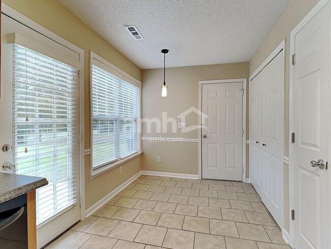 Photo - 4013 Wellingham Ln