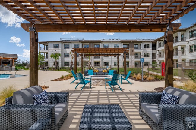 Cabanas - Grand at Cibolo Apartments