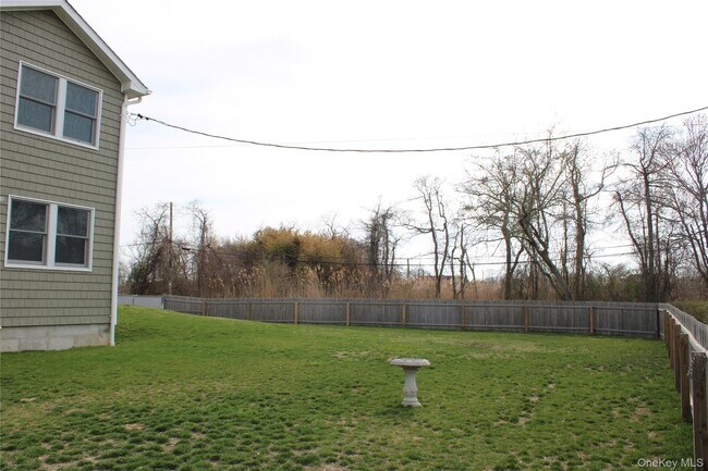 Photo - 2 Lafayette Dr