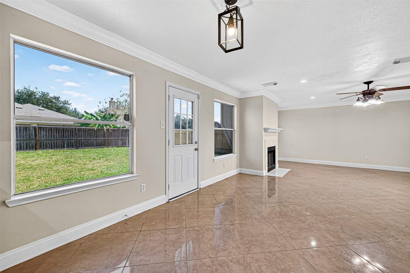 Photo - 2219 Mountshire Dr