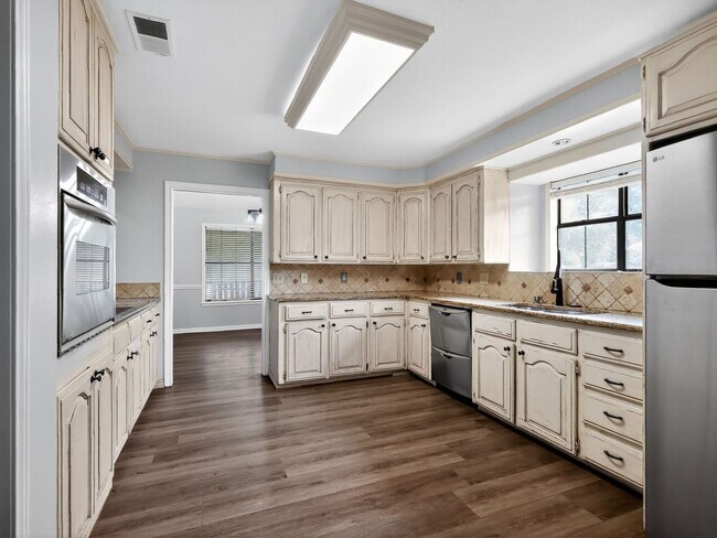 Photo - 18270 Stillwood Ln