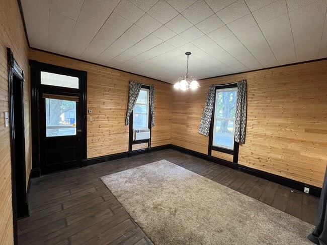 Photo - 314 N Spring St