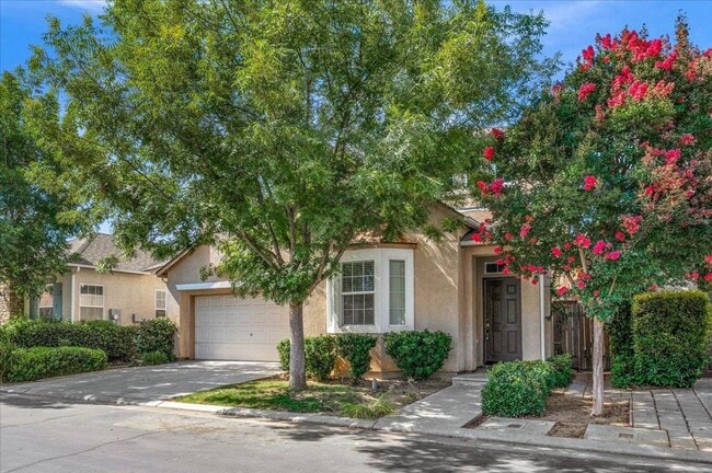 Photo - Spacious 4 Bedroom Home in North Clovis Gated Community