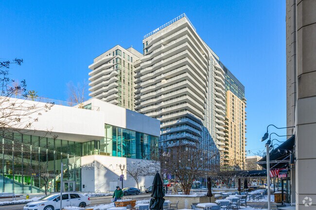 1559 Wilson Blvd - The Pierce