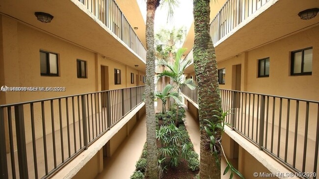 Photo - 8075 SW 107th Ave Unit 304