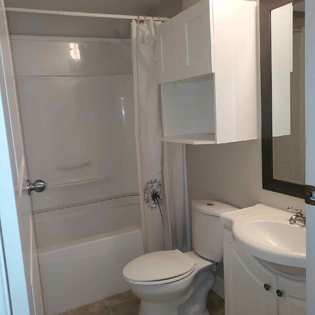 Photo - 2154-3002172 Quince St Unit 2154 B