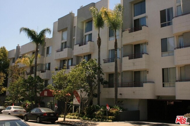 Building Photo - 1325 N Sierra Bonita Ave Unit 112 Rental