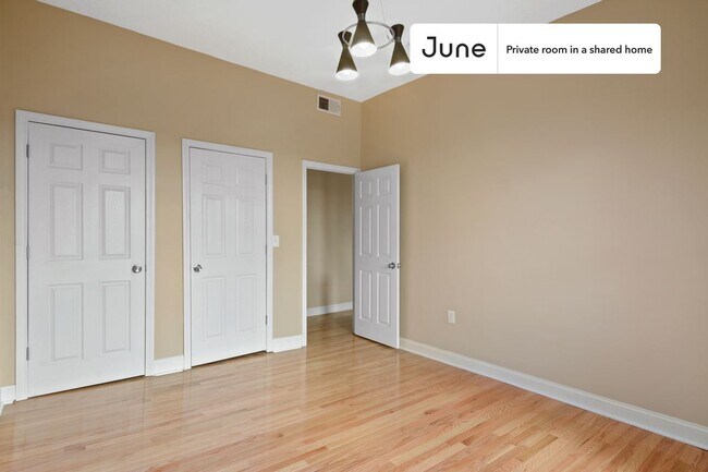 Photo - Room in Shared 4 bed/1 bath home Unit D