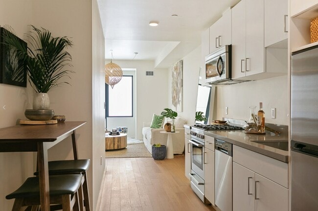 Photo - The Sutherland