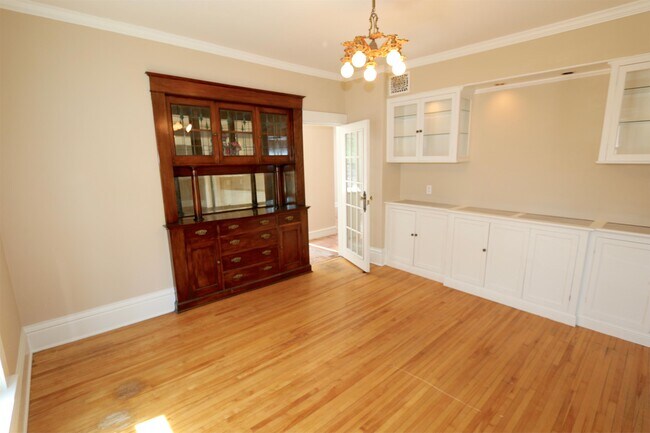 Photo - 3116 Humboldt Ave S