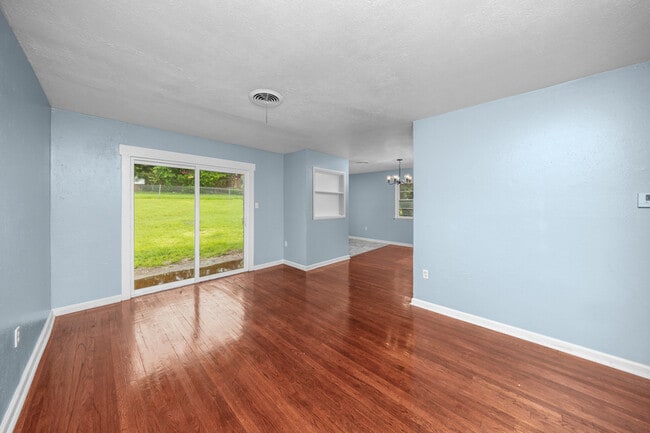 Photo - 2411 NW 35th St