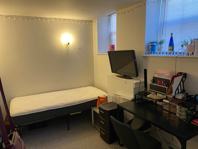 Photo - 772 Columbus Ave