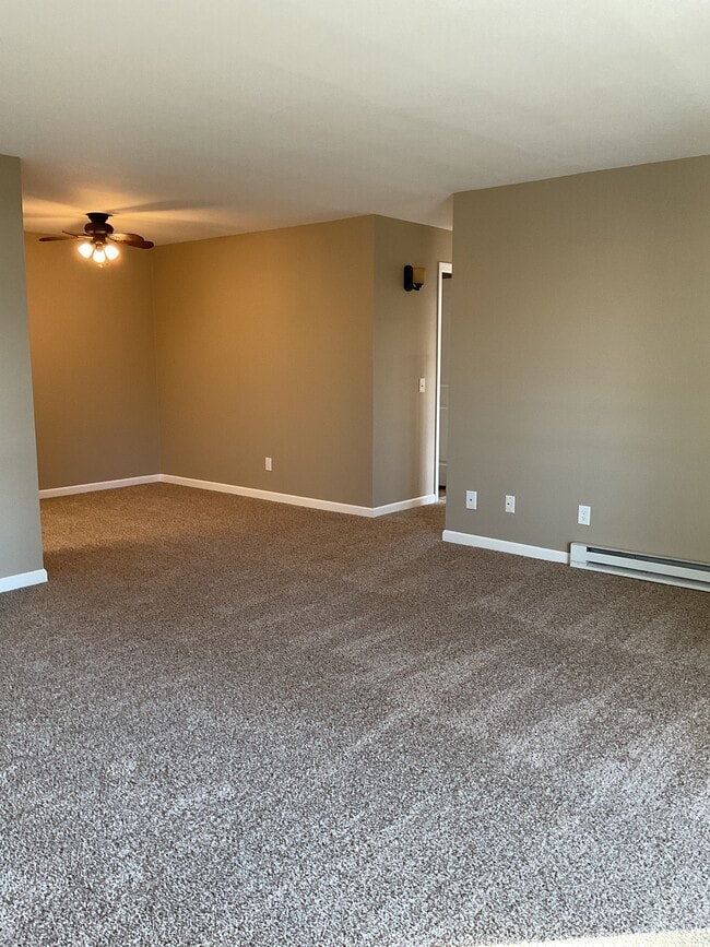 Photo - Briar Cliff Apartments Unit 43-5