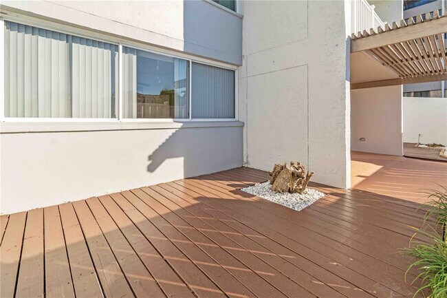 Photo - 500 Treasure Island Causeway Unit 101