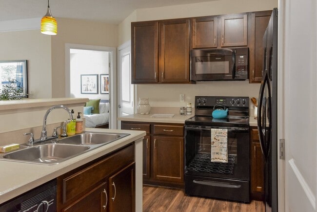 Kenyon Square Apartments
