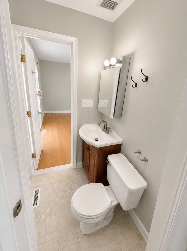 12209 Dancrest Dr