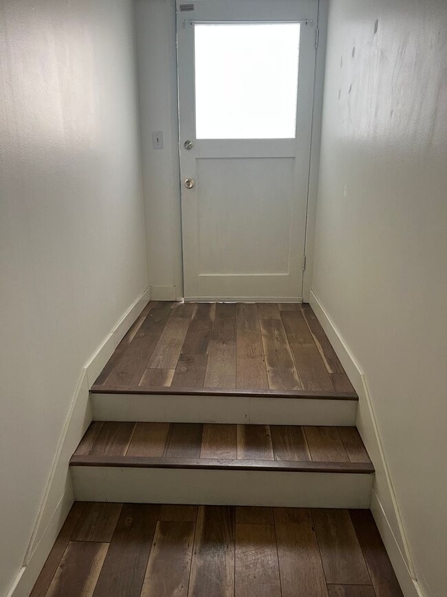 Photo - Convenient Location 1 Bed, 1 Bath in Belli...