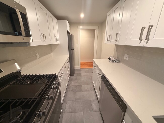 Photo - 21 Gibson St Unit 3