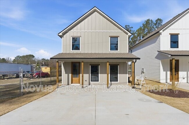 Photo - 105 Carroll Cir