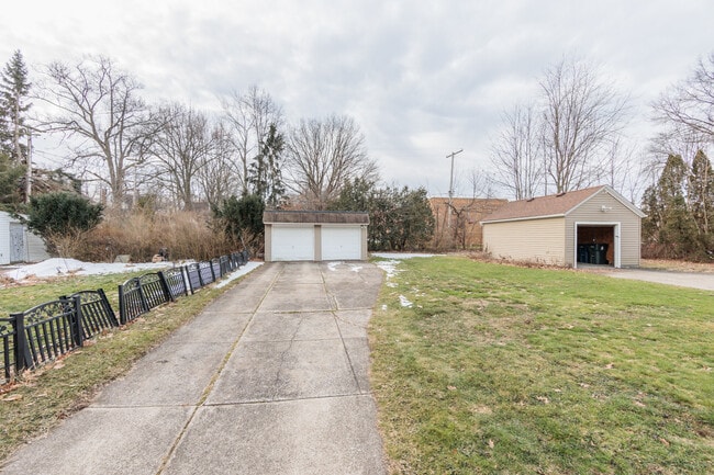 Photo - 4040 Ardmore Rd