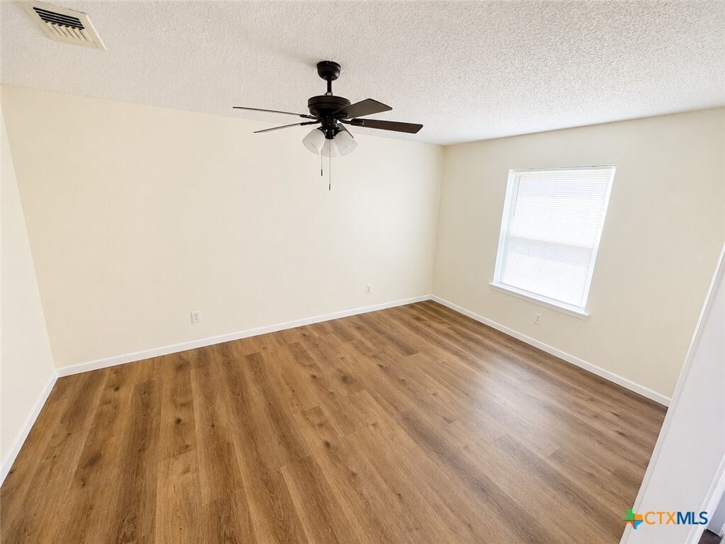 Photo - 1709 Shoemaker Dr