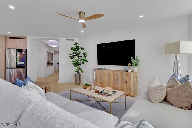 Photo - 2728 Tiburon Blvd E Unit 302