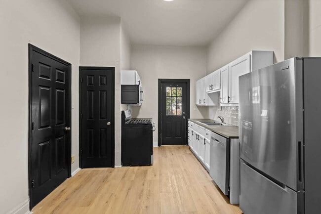 Photo - For Rent: Spacious 4 Bedroom Home in South...