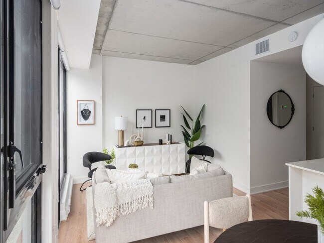 Photo - Griffin Square Condo Rentals Griffintown