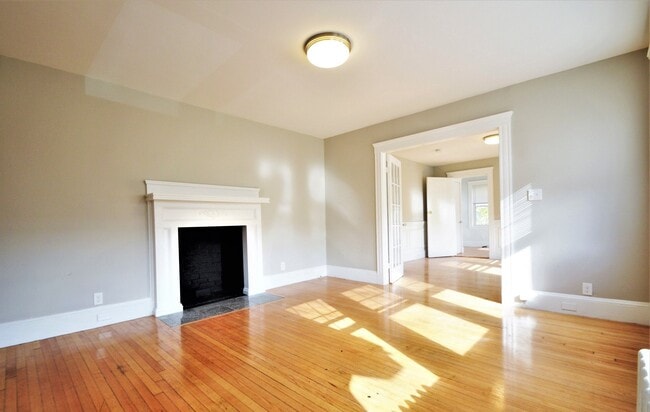 Photo - 51 Leamington Rd Unit 1