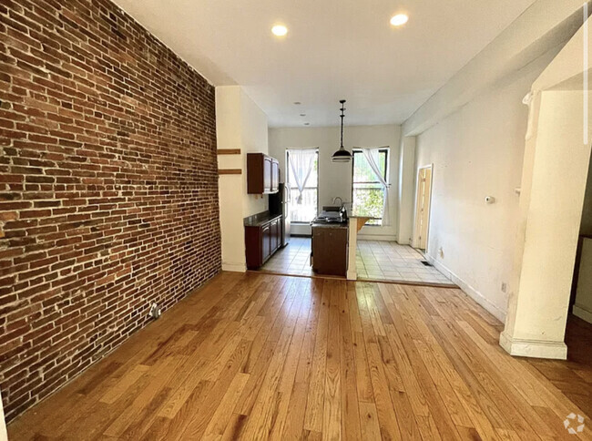 Building Photo - 669 Massachusetts Ave Unit 1 Rental