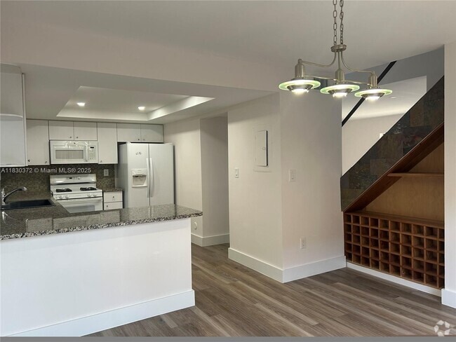 Building Photo - 6445 SW 116th Pl Unit B-12 Rental