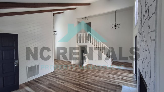 Photo - 1889 Stonewood Dr SW