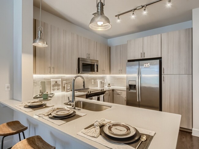 Love the space on the counter - Factory Design District