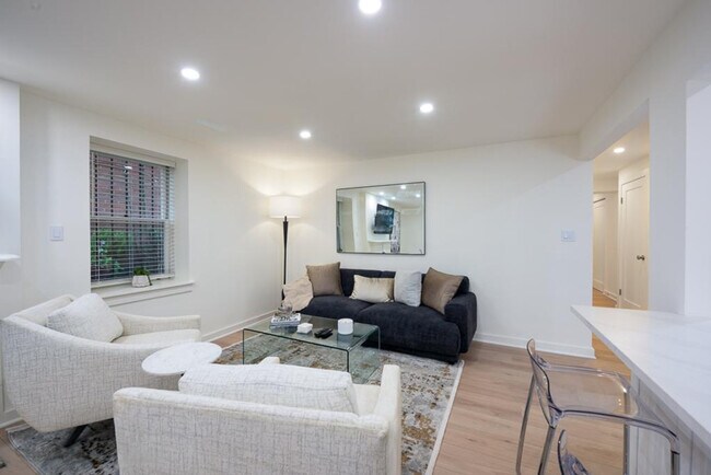 1334 Corcoran St NW Unit SI ID1587679P