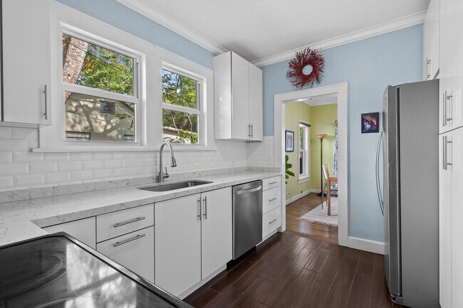 Photo - 621 SW 14th Terrace