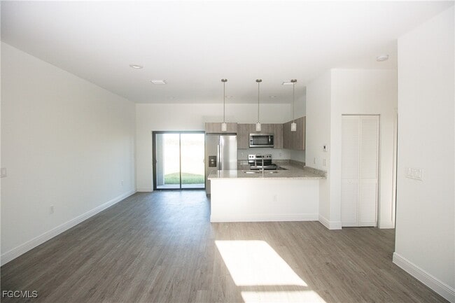 Photo - 1083 Calico St