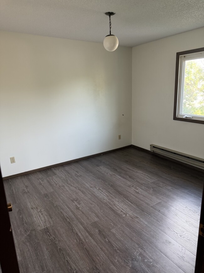 Apt. 13 - Maple Apartments LLC