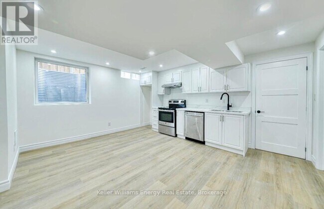 Photo - 163 William Fair Dr