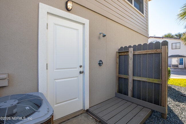 Photo - 2008 Ocean Dr S