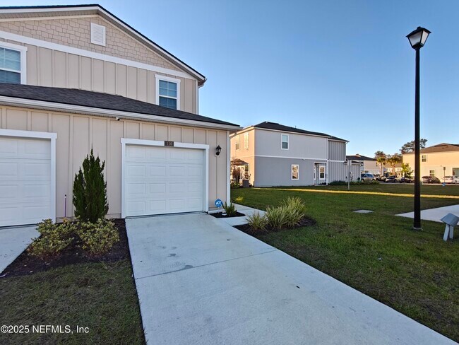 Photo - 114 Summer Moon Dr