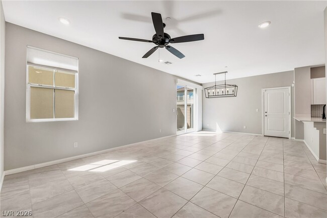 Photo - 2475 Piacenza Pl