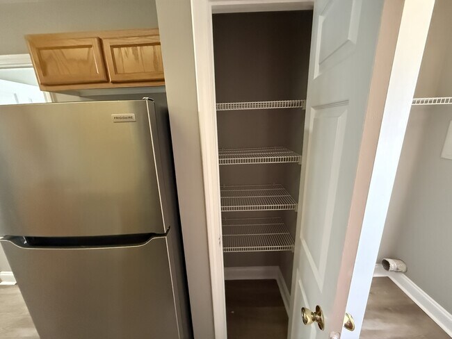 225 Westchester Cir
