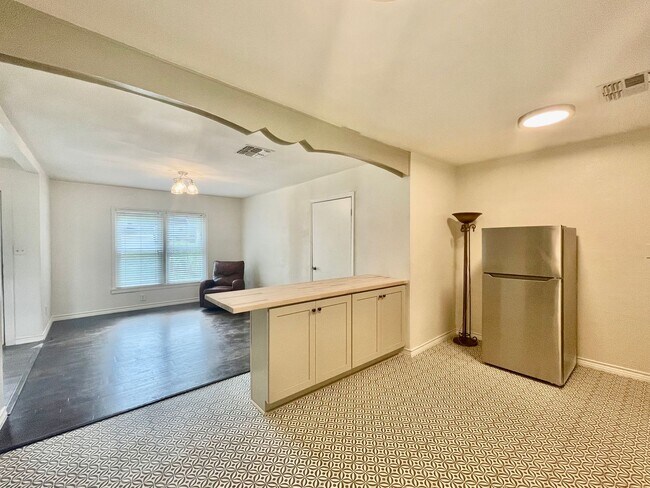 Photo - Fully Updated & Unbeatable Location