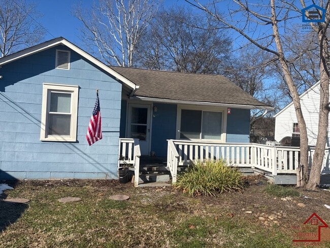 Building Photo - 3427 S Haven Rd