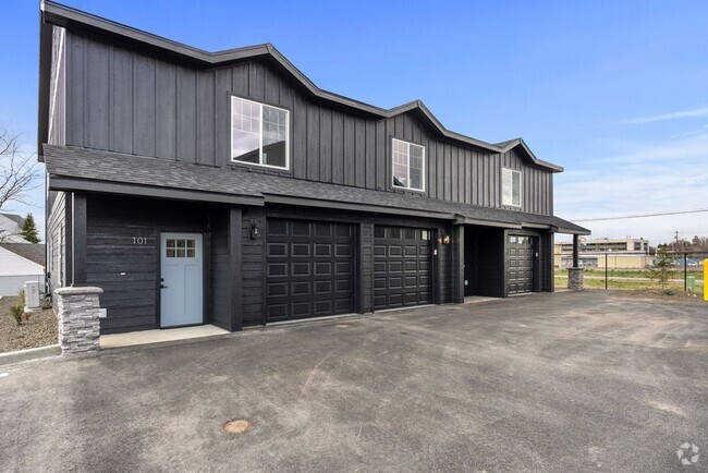 Building Photo - Luxury Living Off Appleway Trial Brand New... Rental