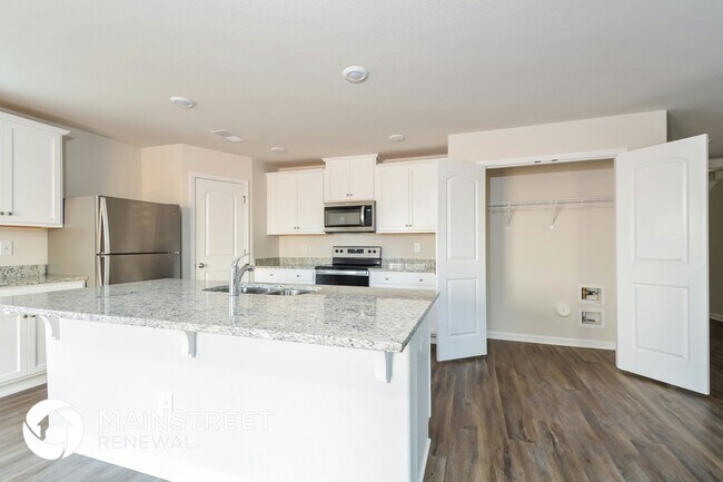 Photo - 444 Brisk Dr