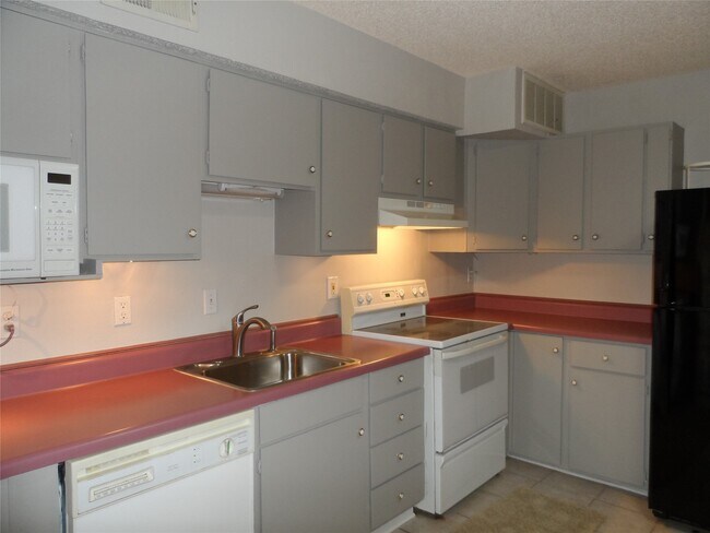 Photo - 12900 Walden Rd