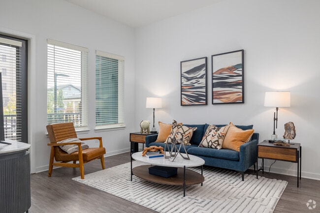 1BR, 1BA - 792SF - Living Room