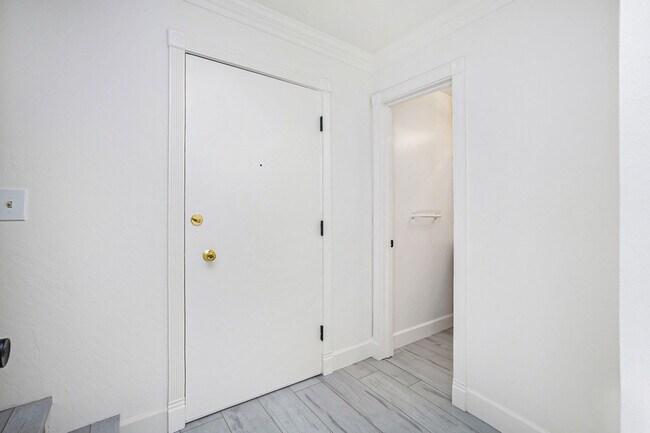 Photo - 1907 Central Ave Unidad E