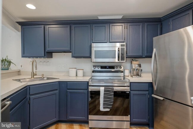 Photo - 7317 Castleberg Ct